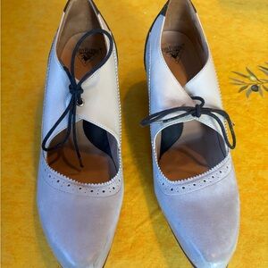 Elegant Women's Lace-Up Shoes
